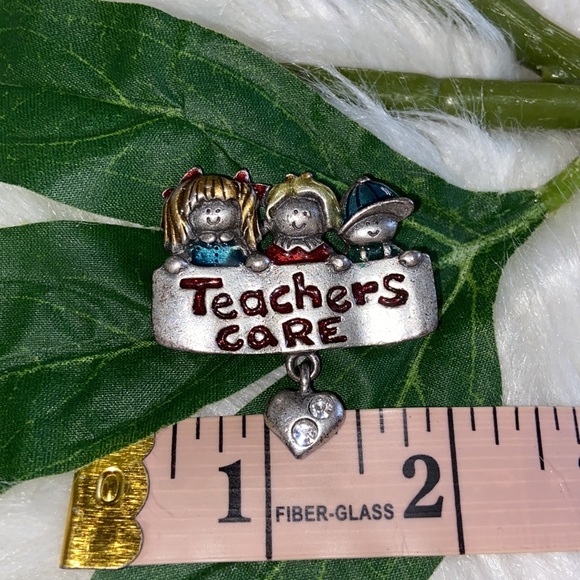 Rare AJMC “Teachers Care” 3 Little kids Holding Sign with Dangling Heart ❤️ - Picture 12 of 14